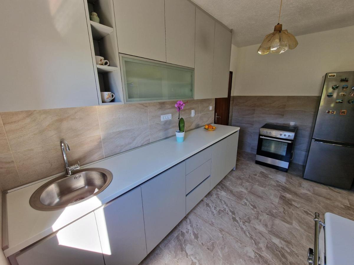 Apartment Dragovic Ulcinj Exteriör bild